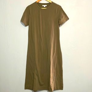 Free Assembly Women’s olive green t-shirt dress | Size M
